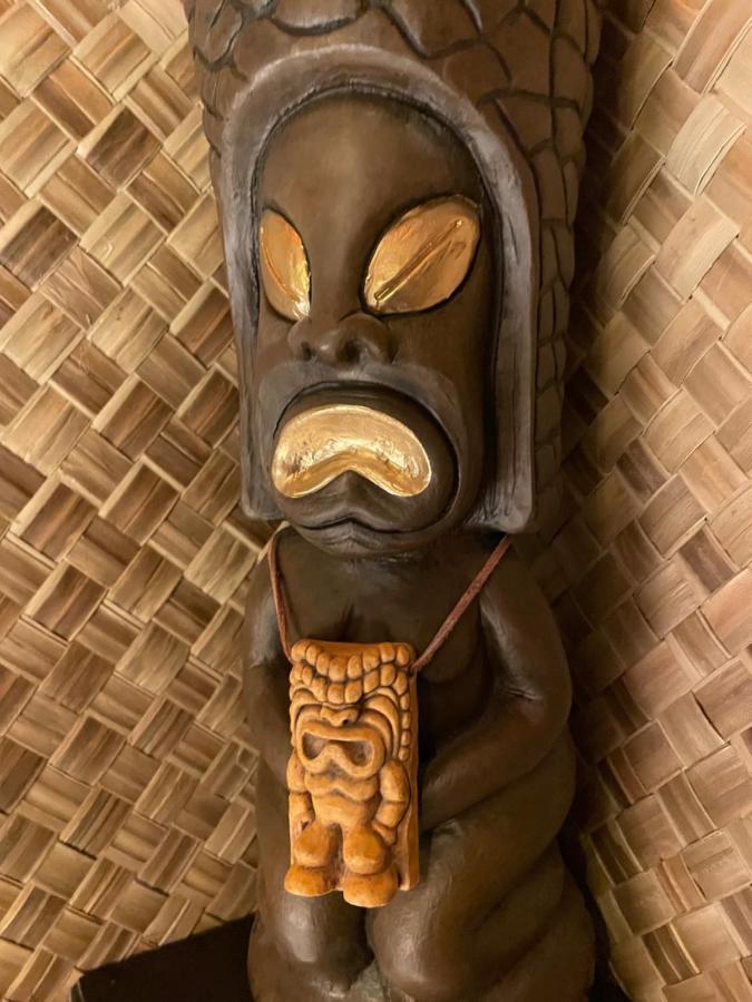 The Kondo Tiki タンパ エクステリア 写真